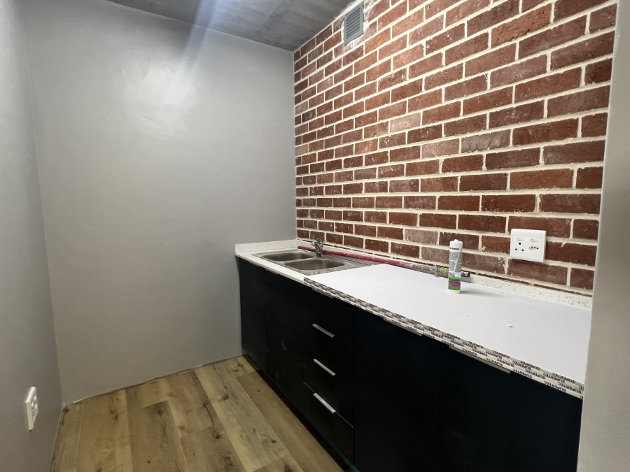 To Let Commercial Property for Rent in Firgrove Western Cape